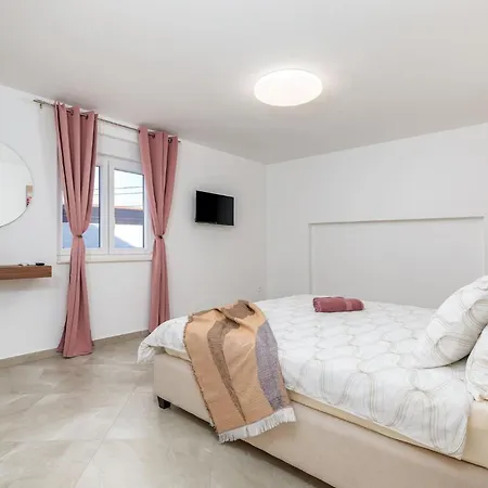 Berg Ii Villa Fažana